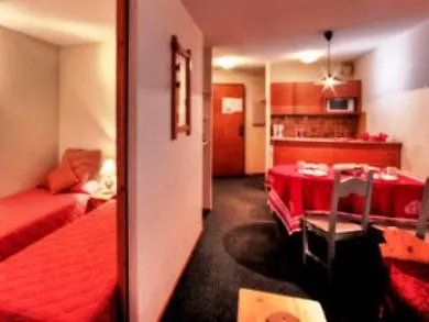 Apartmanhotel Le Cheval Blanc - Village Montana