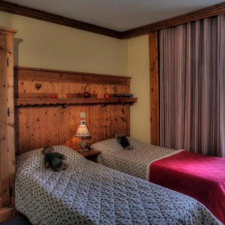 Apartmanhotel Le Cheval Blanc - Village Montana